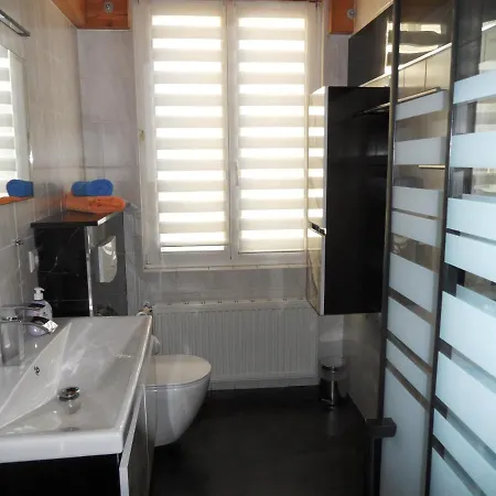 Diana - 100 M Zum Appartement *