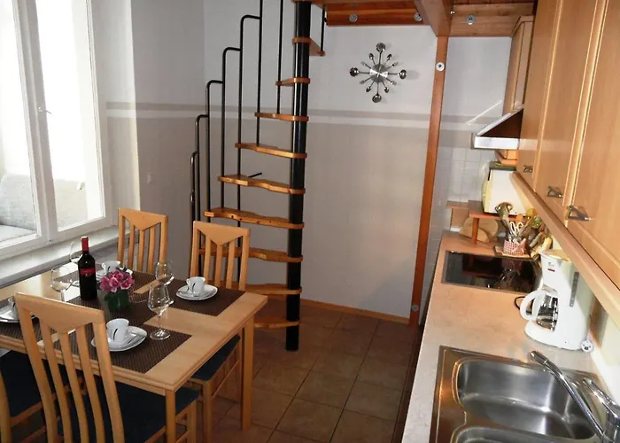 Diana - 100 M Zum 아파트 *