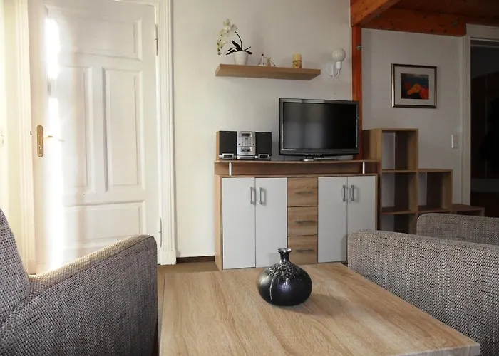 Diana - 100 M Zum 아파트 *