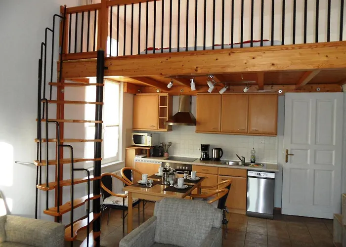 아파트 Diana - 100 M Zum *